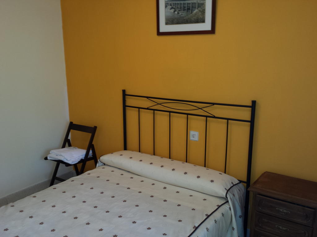 Ricobayo Hostal Atila חדר תמונה